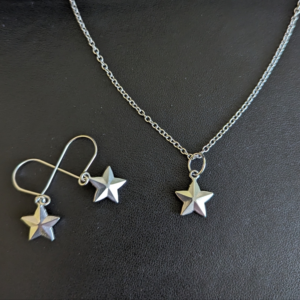🌟Host Pick🌟 Star Necklace and Earrings Set